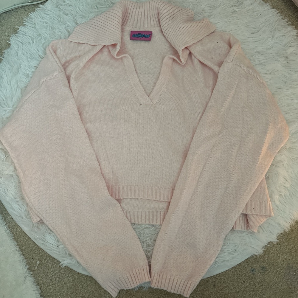 Edikted Light Pink V-Neck Sweater with Collar